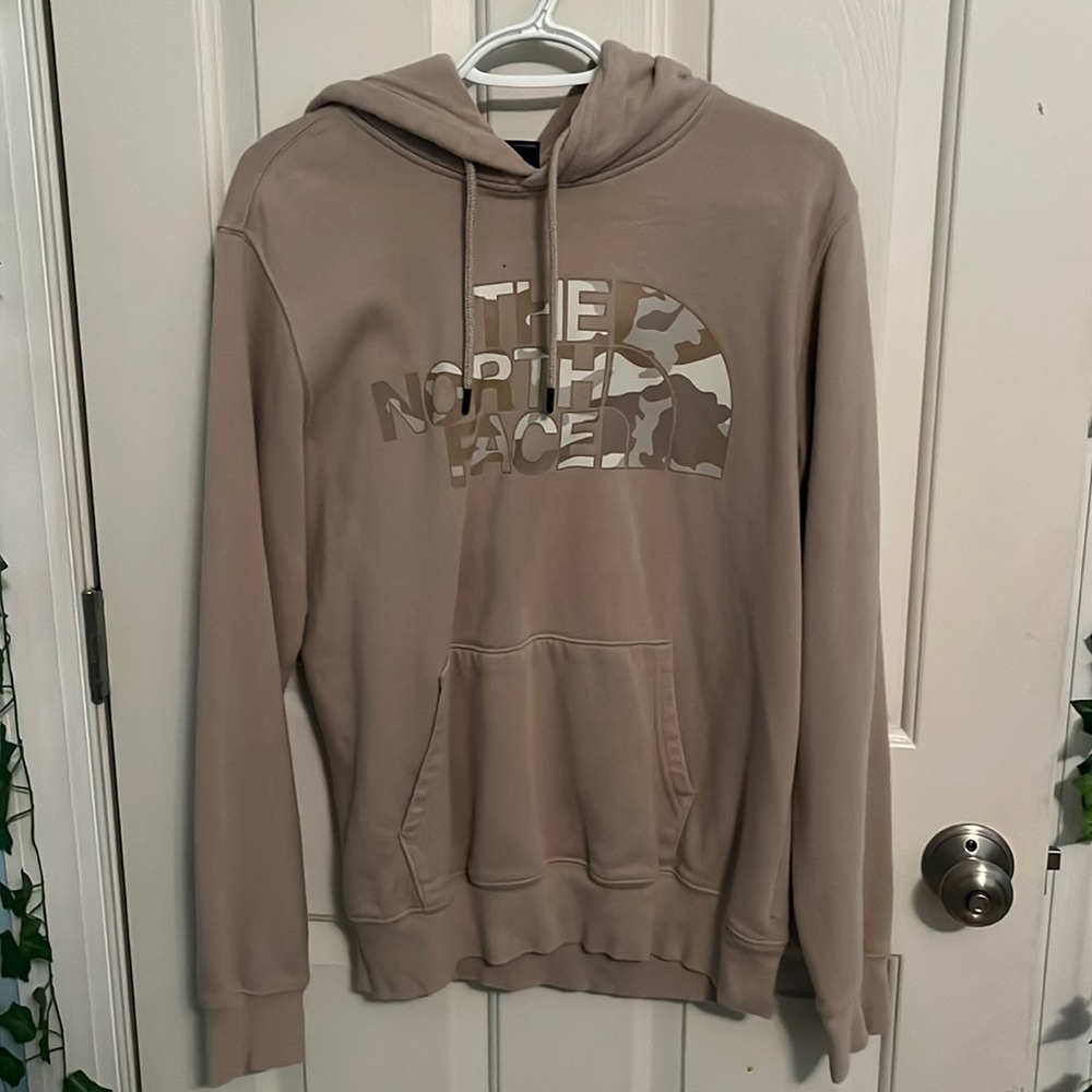 Light brown North Face sweatshirt Men’s small